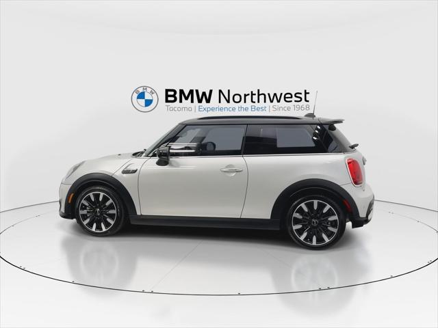 used 2022 MINI Hardtop car, priced at $26,597