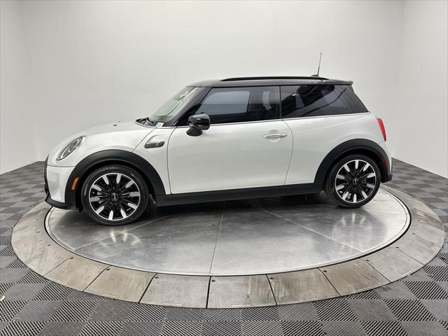 used 2022 MINI Hardtop car, priced at $26,597