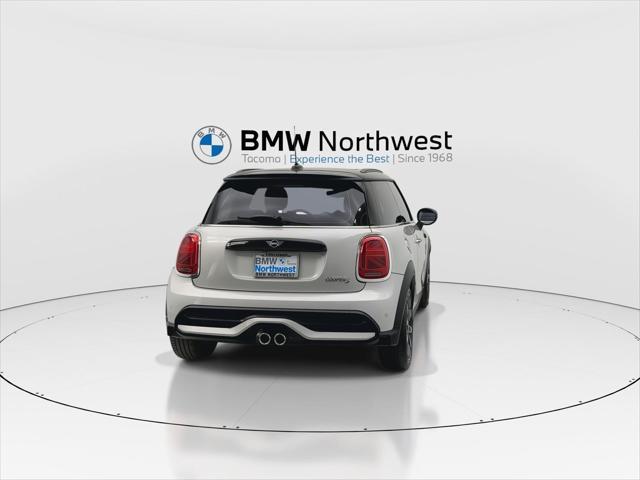 used 2022 MINI Hardtop car, priced at $26,597