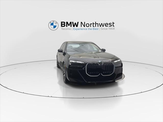 new 2025 BMW 760 car, priced at $131,175