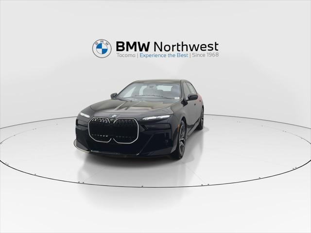new 2025 BMW 760 car, priced at $131,175