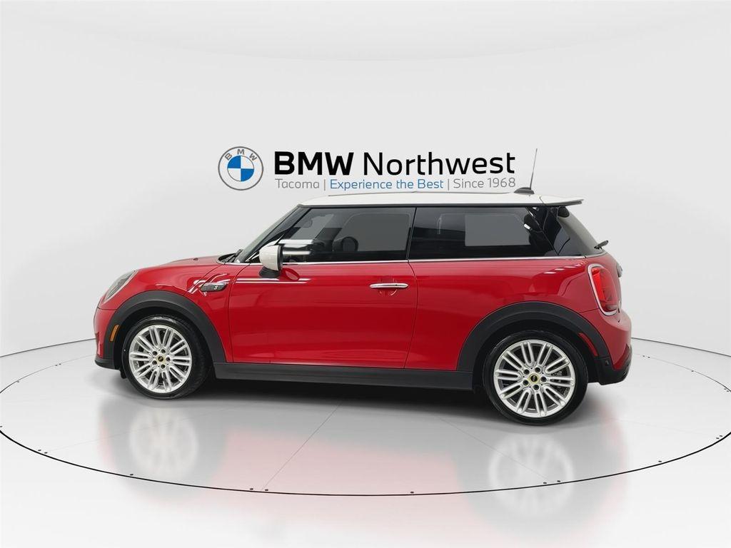 used 2024 MINI Hardtop car, priced at $26,497