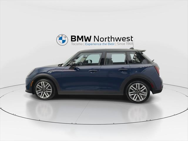 used 2025 MINI Hardtop car, priced at $32,497
