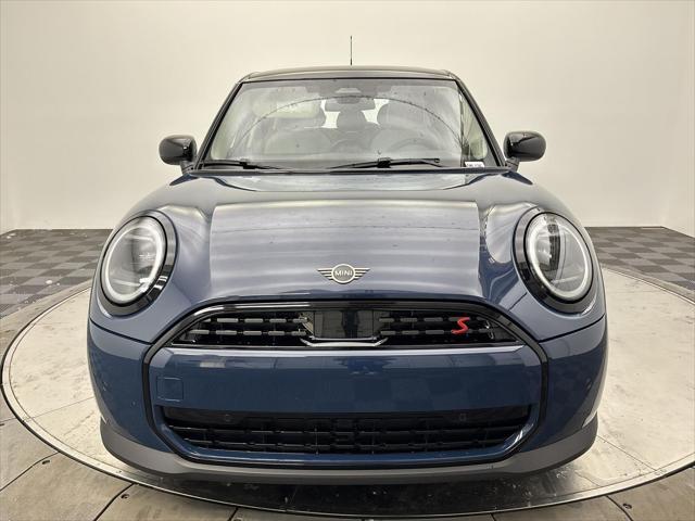 used 2025 MINI Hardtop car, priced at $32,497