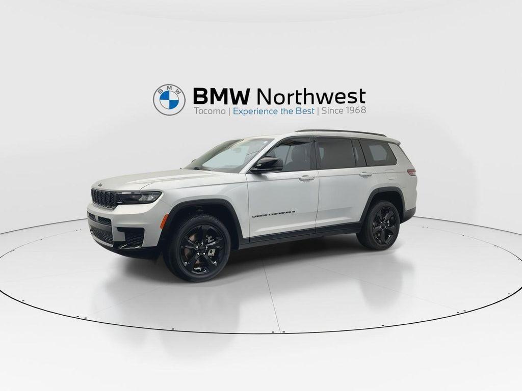 used 2022 Jeep Grand Cherokee L car, priced at $29,797
