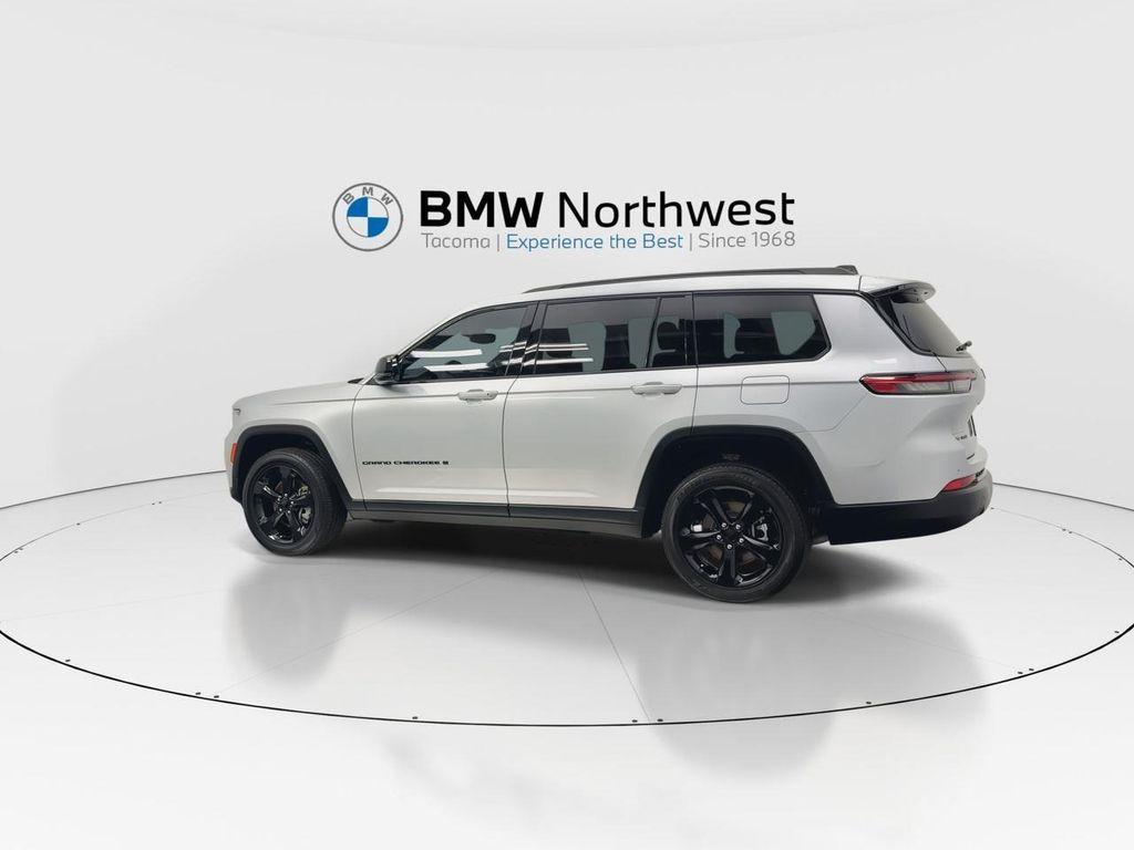 used 2022 Jeep Grand Cherokee L car, priced at $29,797