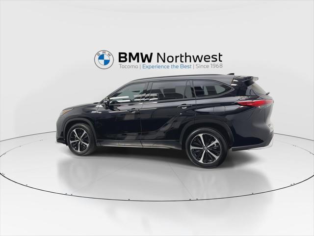 used 2022 Toyota Highlander car, priced at $42,497
