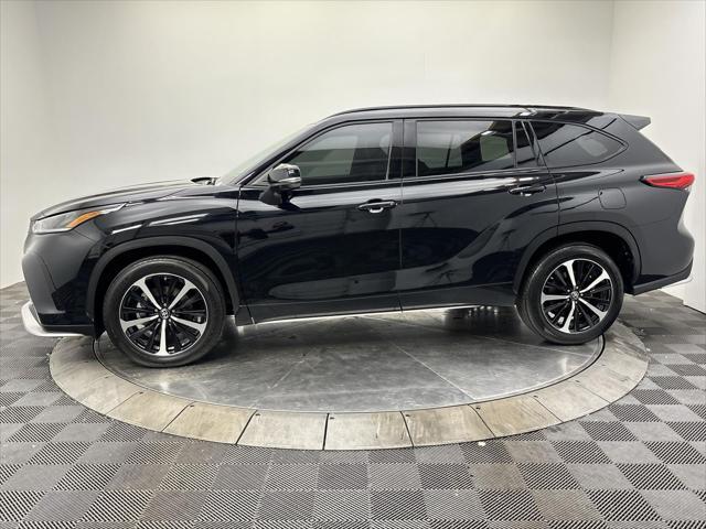 used 2022 Toyota Highlander car, priced at $42,497
