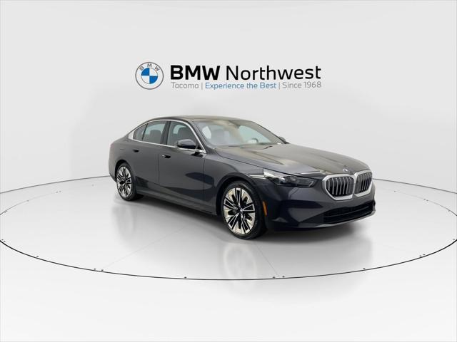 new 2025 BMW 540 car, priced at $71,225