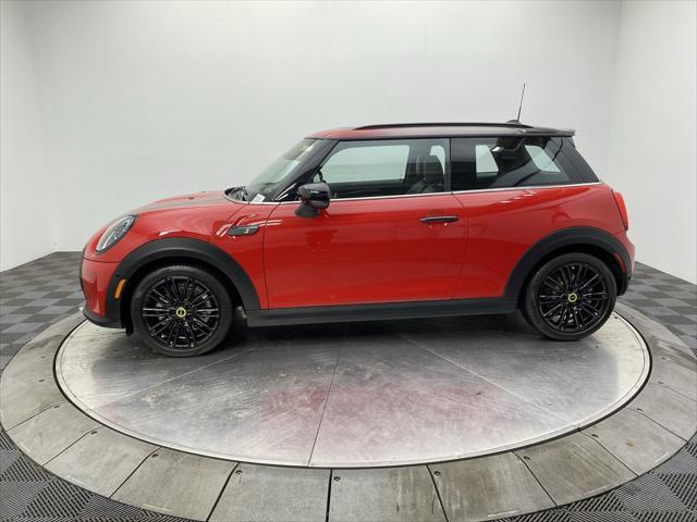 used 2023 MINI Hardtop car, priced at $28,497