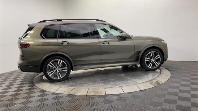 new 2025 BMW X7 car, priced at $95,205