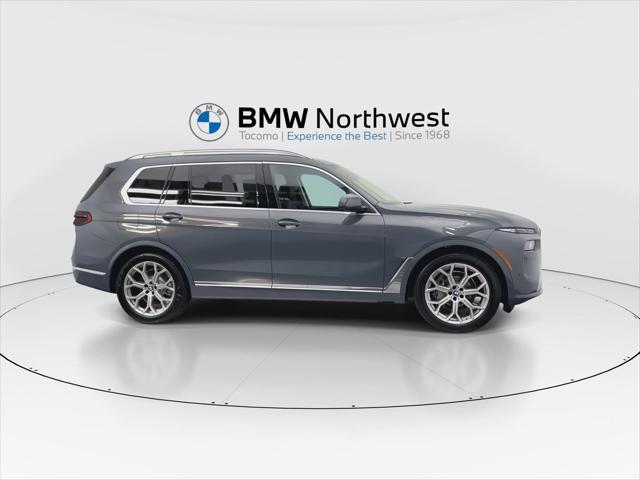 new 2025 BMW X7 car, priced at $89,070