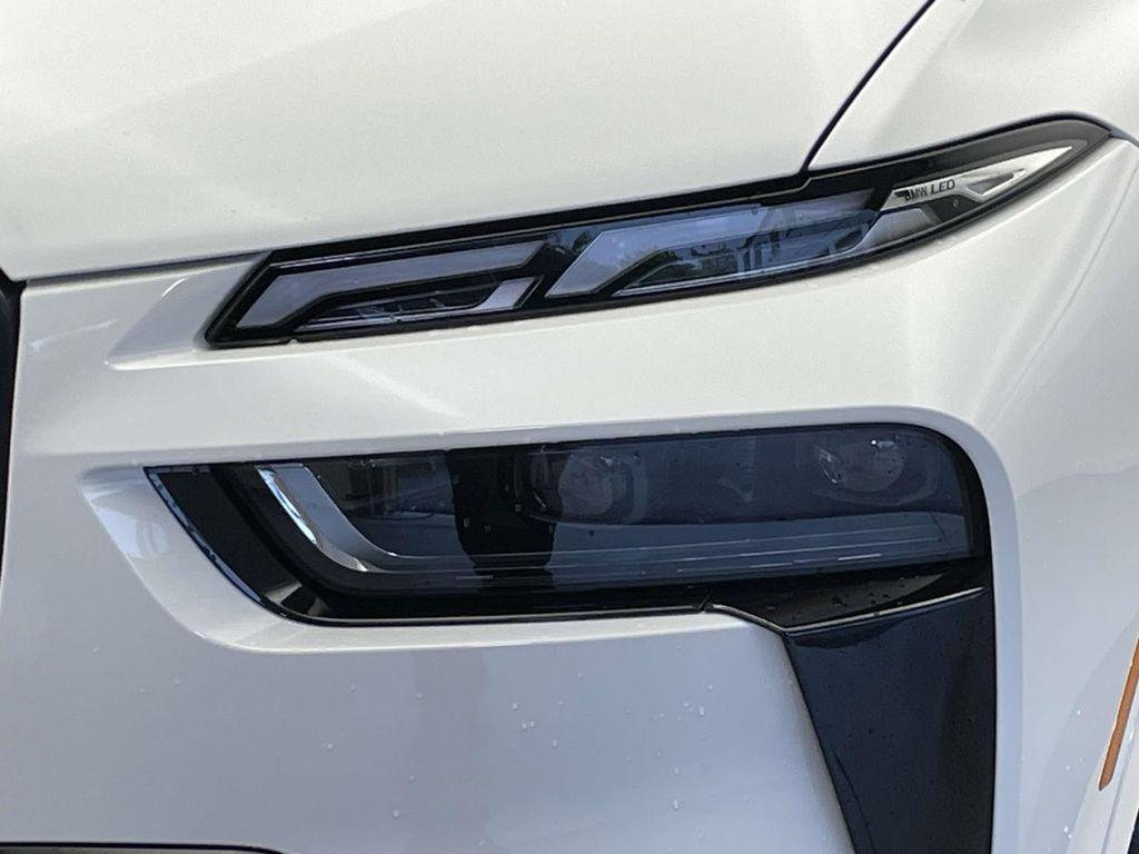 new 2026 BMW X7 car, priced at $123,925
