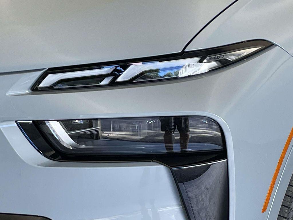 new 2026 BMW X7 car, priced at $119,875