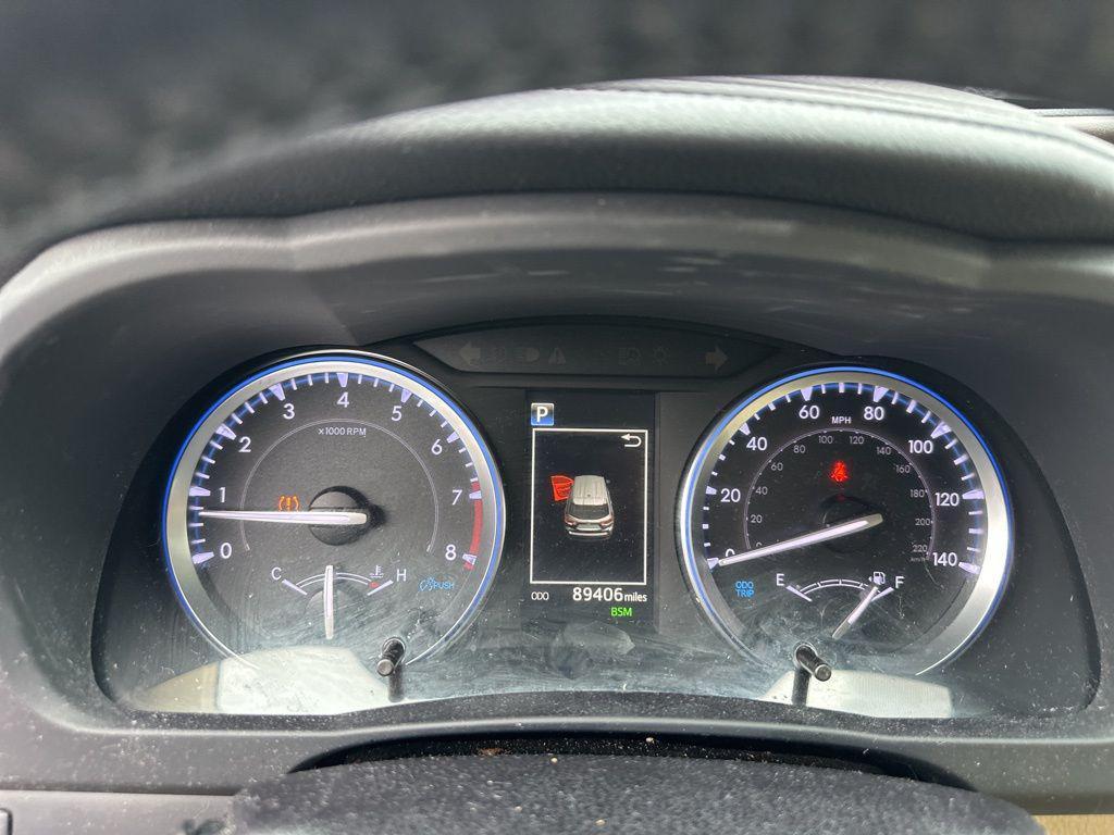 used 2019 Toyota Highlander car, priced at $25,000