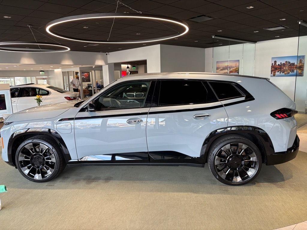 new 2025 BMW XM car, priced at $189,575