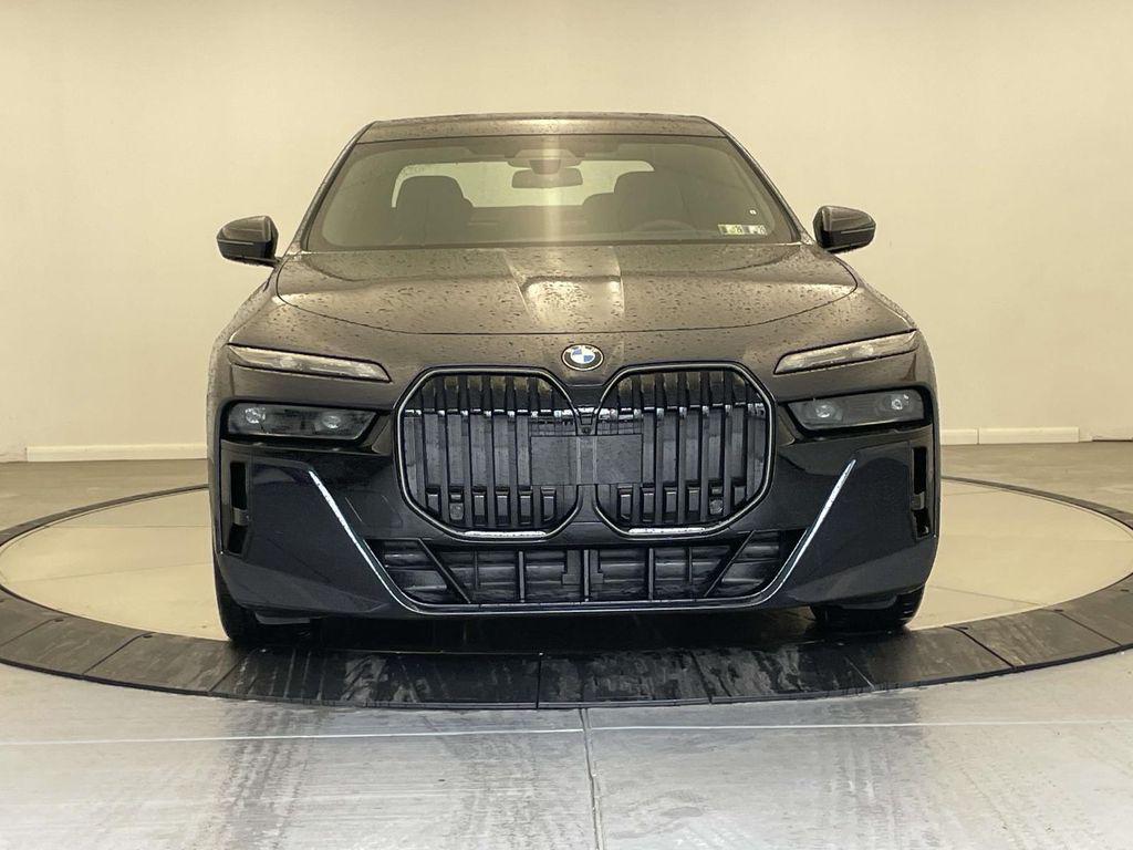 new 2025 BMW 760 car, priced at $137,270