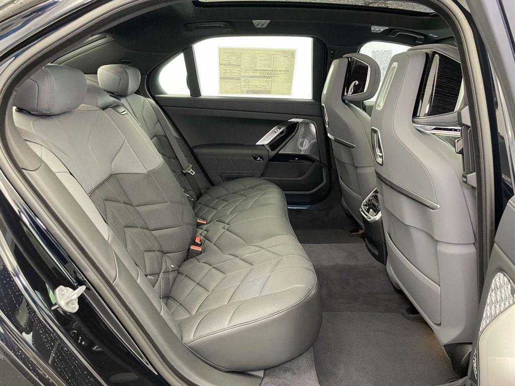 new 2025 BMW 760 car, priced at $137,270