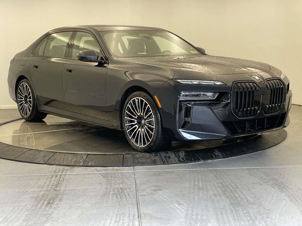 new 2025 BMW 760 car, priced at $137,270