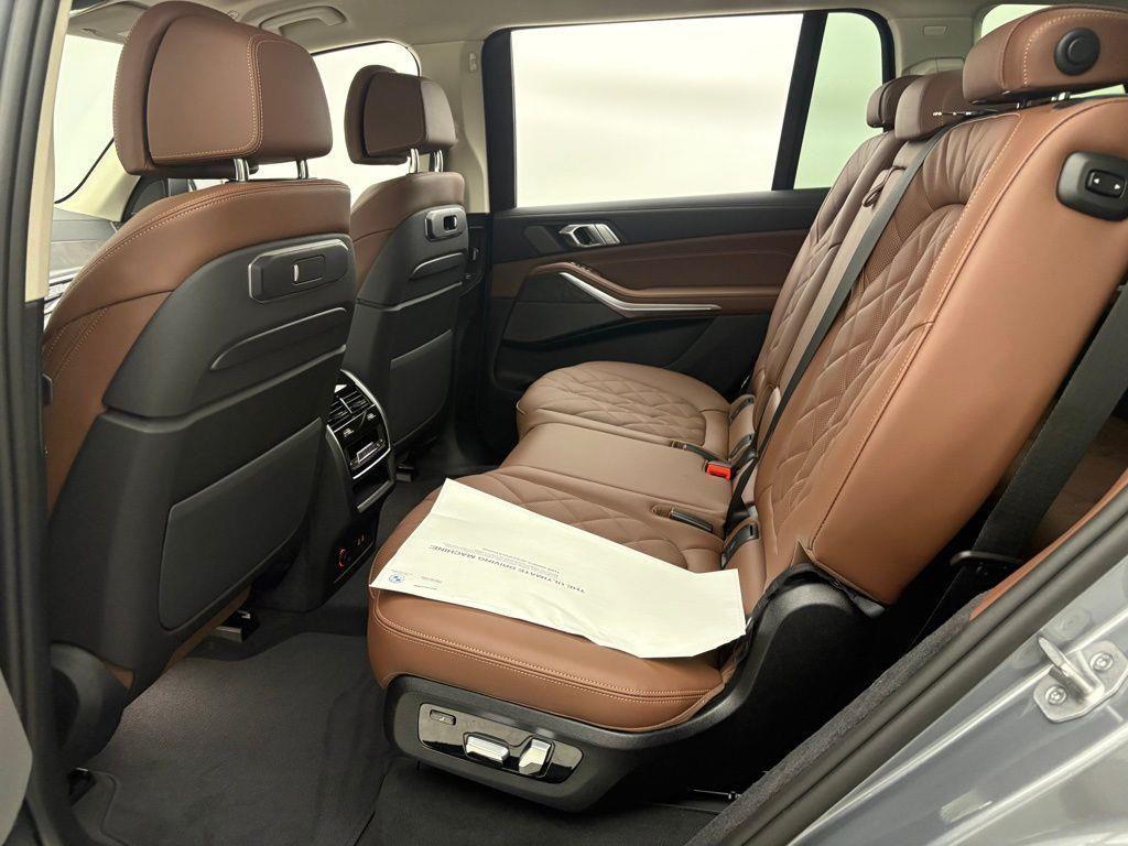 new 2026 BMW X7 car, priced at $91,925