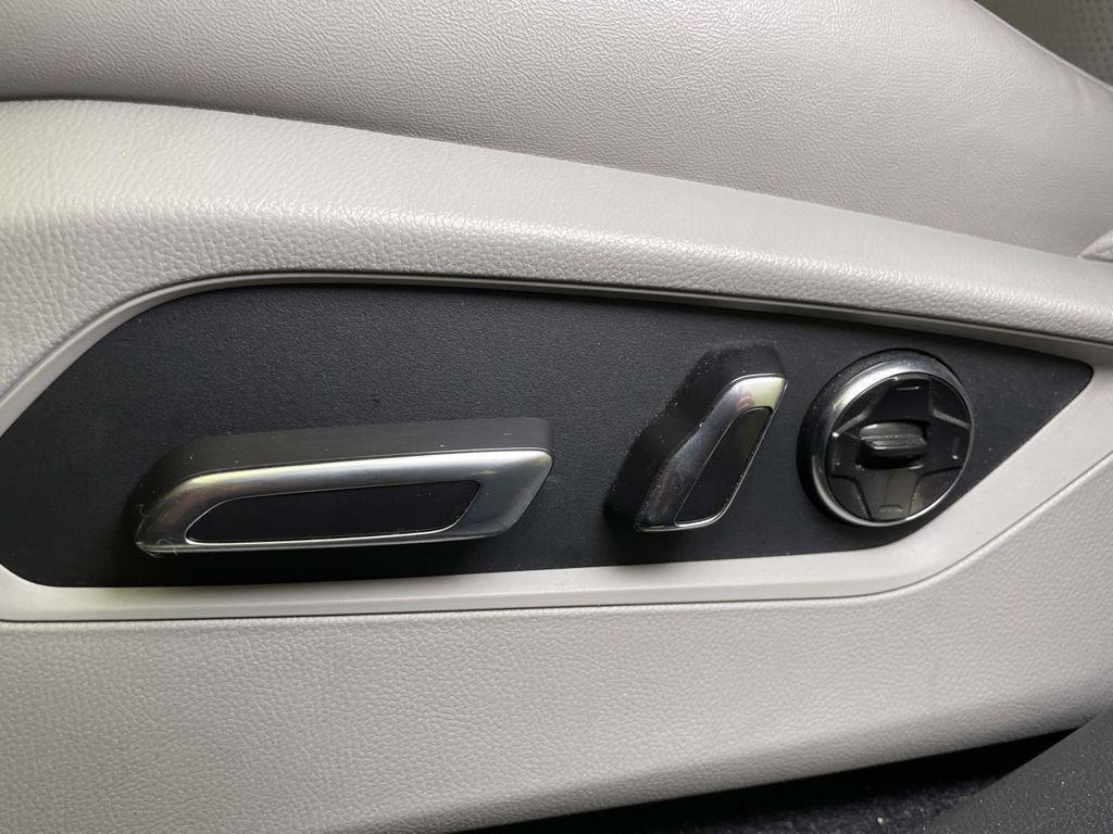 used 2020 Acura RDX car, priced at $24,000