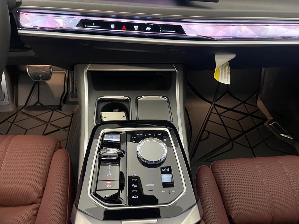 new 2024 BMW i7 car, priced at $121,820
