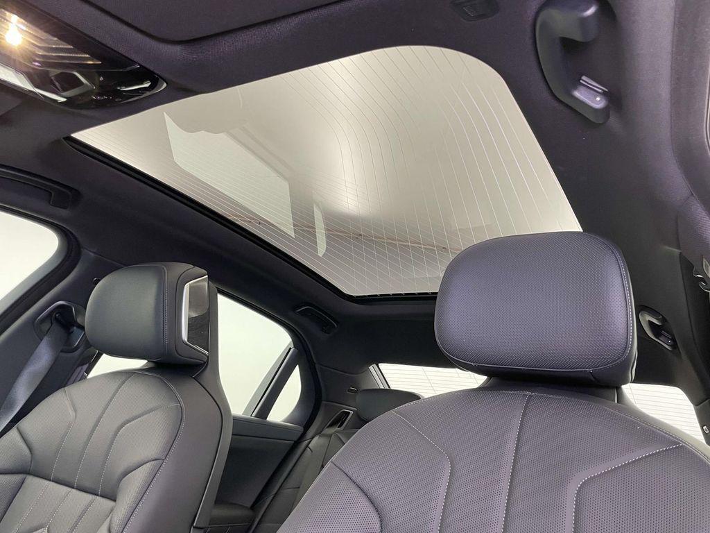 new 2025 BMW 760 car, priced at $127,925