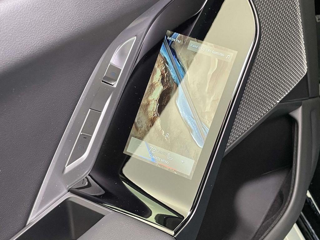 new 2025 BMW 760 car, priced at $127,925