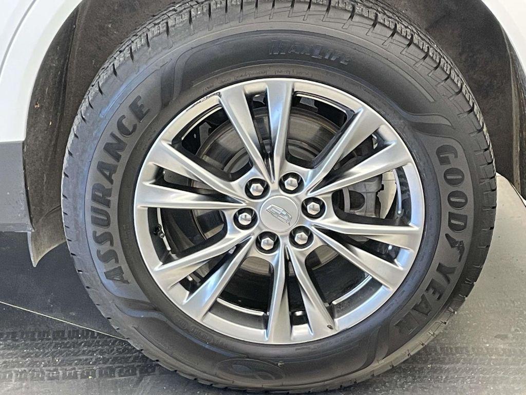 used 2021 Cadillac XT5 car, priced at $22,000