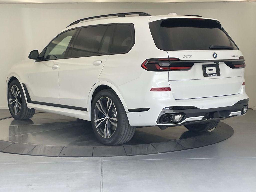 new 2026 BMW X7 car, priced at $100,175