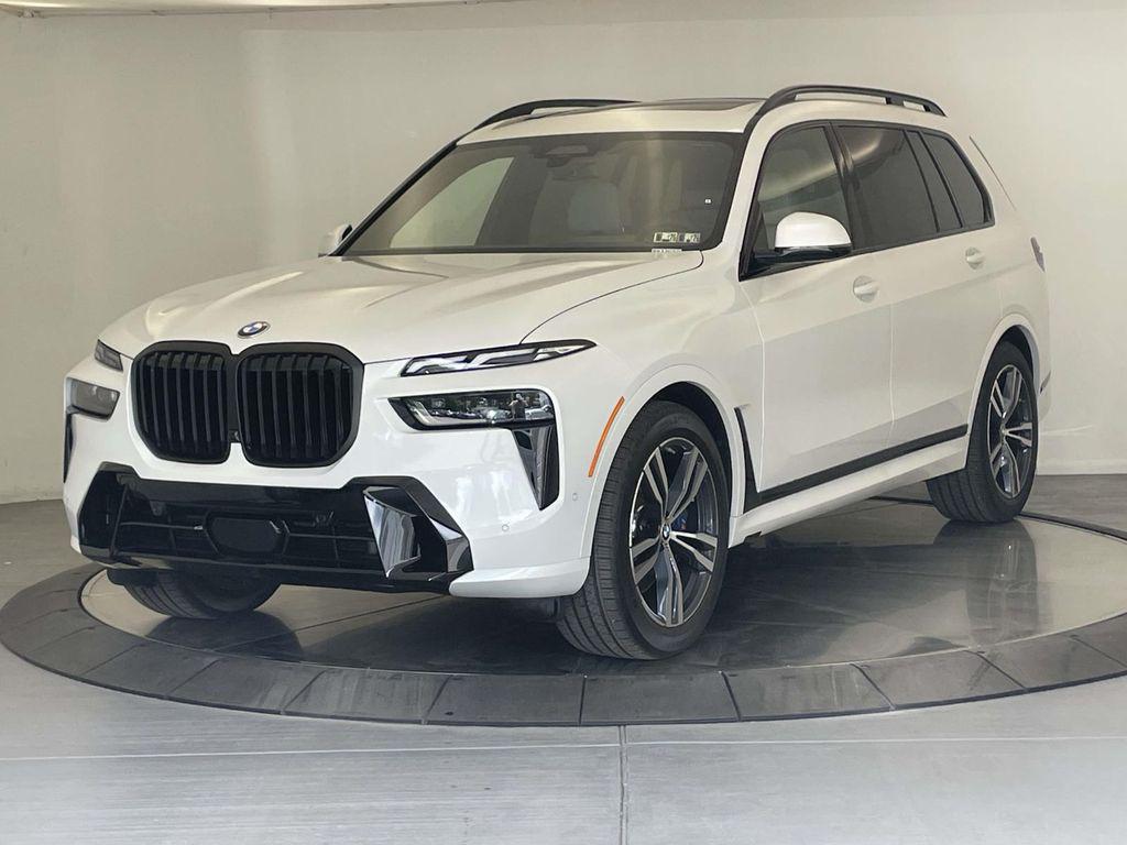 new 2026 BMW X7 car, priced at $100,175