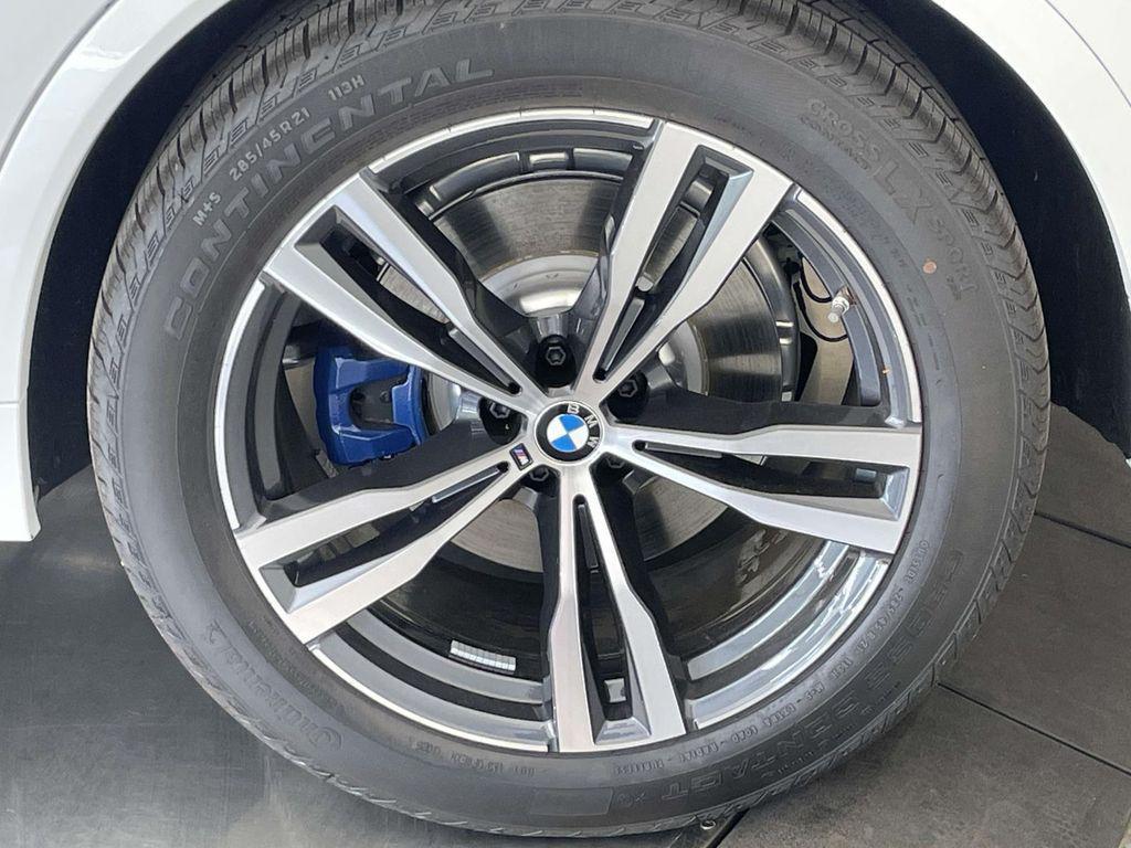 new 2026 BMW X7 car, priced at $100,175