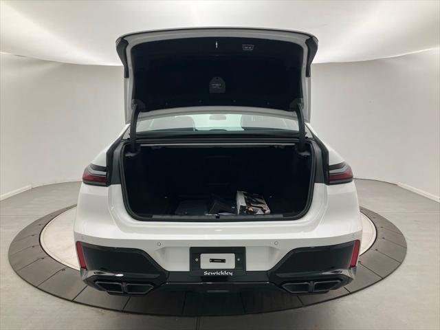 new 2025 BMW 760 car, priced at $133,315