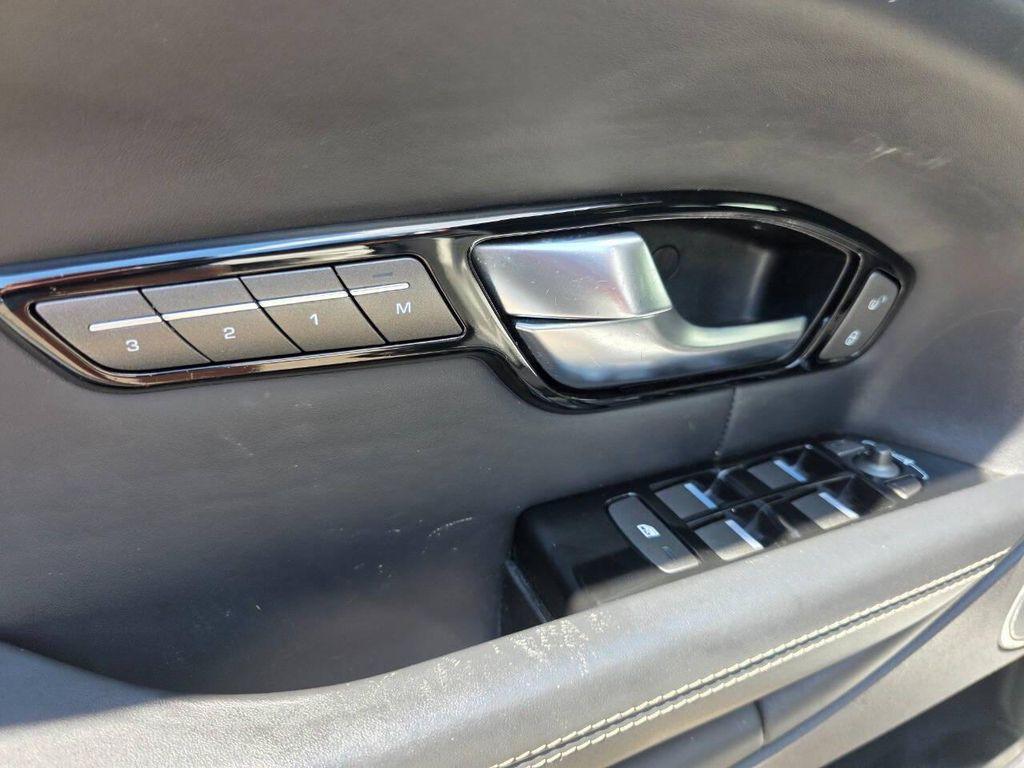 used 2016 Land Rover Range Rover Evoque car, priced at $15,899
