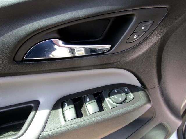used 2020 Chevrolet Equinox car, priced at $18,990