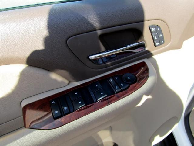 used 2009 Chevrolet Tahoe car, priced at $10,990