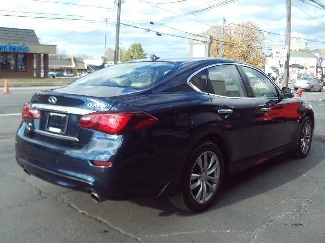 used 2018 INFINITI Q70 car, priced at $23,795