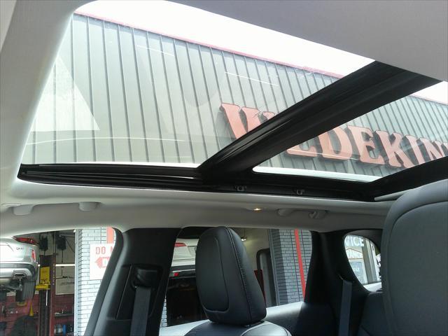 used 2021 Jeep Cherokee car, priced at $27,900