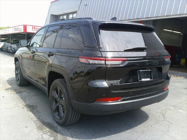 used 2023 Jeep Grand Cherokee car, priced at $33,995