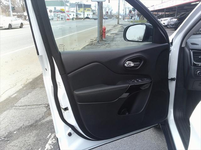 used 2023 Jeep Cherokee car, priced at $23,500