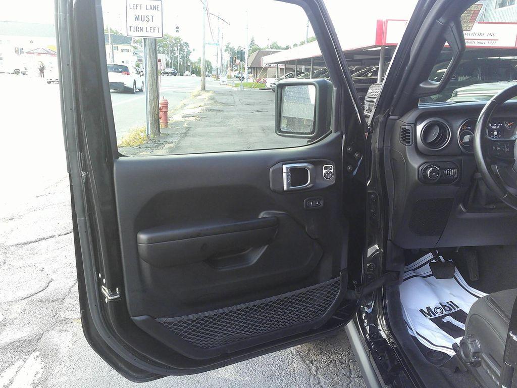 used 2021 Jeep Wrangler Unlimited car, priced at $32,500