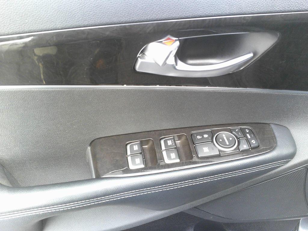 used 2018 Kia Sorento car, priced at $15,995