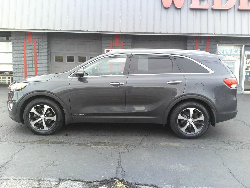 used 2018 Kia Sorento car, priced at $15,995
