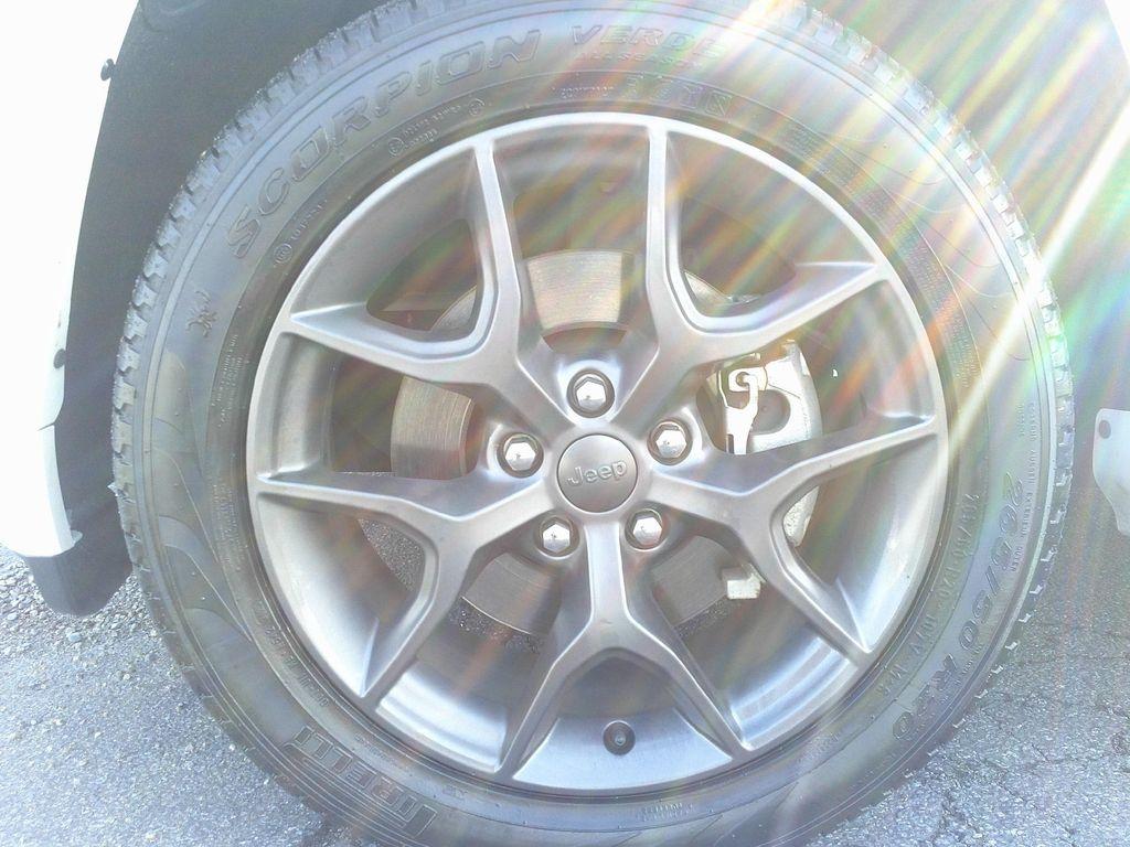 used 2021 Jeep Grand Cherokee car, priced at $28,995