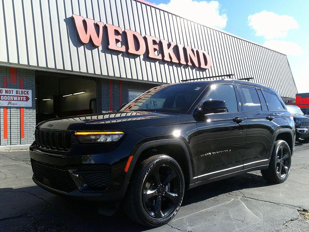 used 2023 Jeep Grand Cherokee car, priced at $32,995
