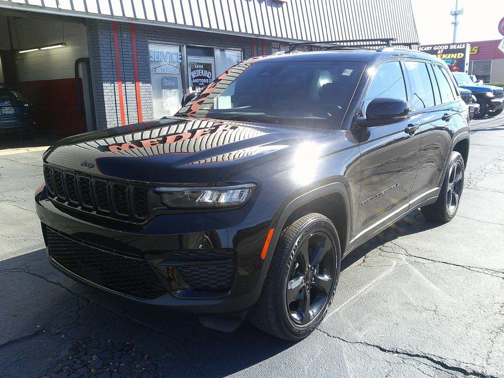 used 2023 Jeep Grand Cherokee car, priced at $32,995