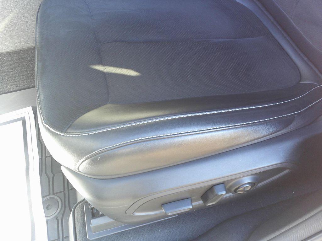 used 2023 Jeep Grand Cherokee car, priced at $32,995