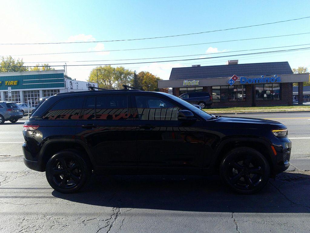 used 2023 Jeep Grand Cherokee car, priced at $32,995