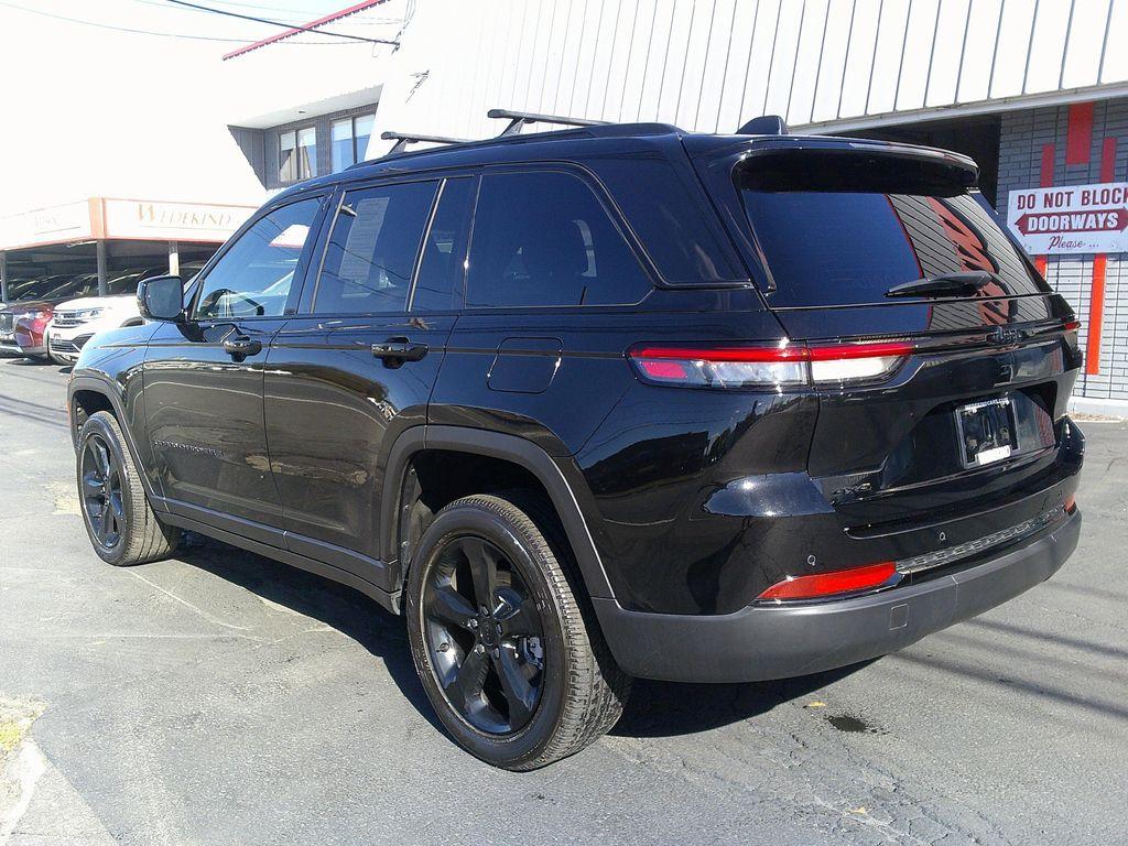 used 2023 Jeep Grand Cherokee car, priced at $32,995