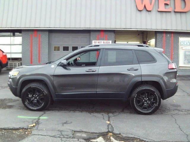 used 2020 Jeep Cherokee car, priced at $24,995